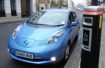 DfT reluctant to issue EV charging guidance image