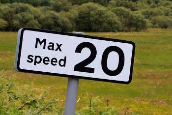 Half of drivers think speeding acceptable image
