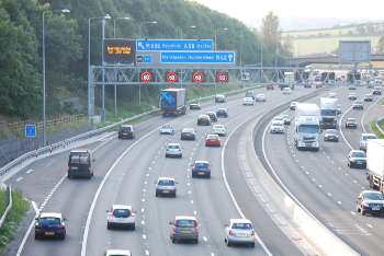 Highways England aims for alliance model on smart motorways image