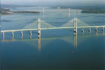 Severn crossings now toll free image