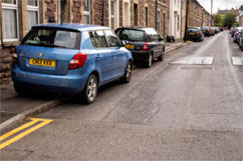 Wales tackles pavement parking as UK stalls image