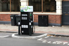 UK needs 127,000 charge points by 2025 image