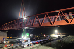 Worth the weight: National Highways installs 92-tonne footbridge on M25 image