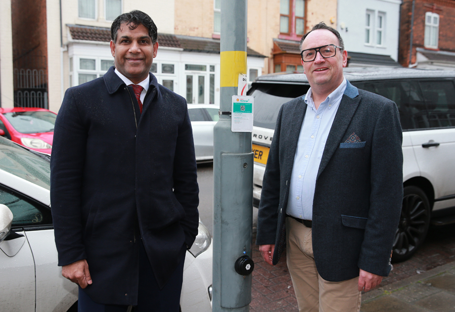 Brum looks to lamppost charge points to cut clutter
