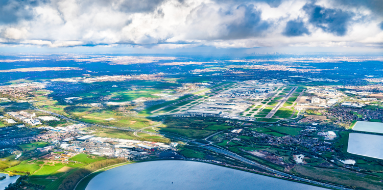 Reeves confirms support for Heathrow third runway