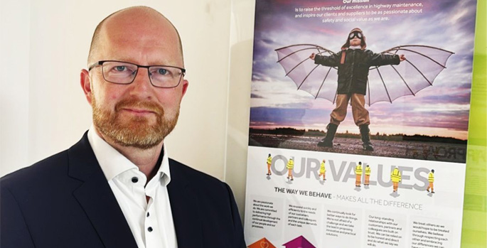 Carnell poaches National Highways director